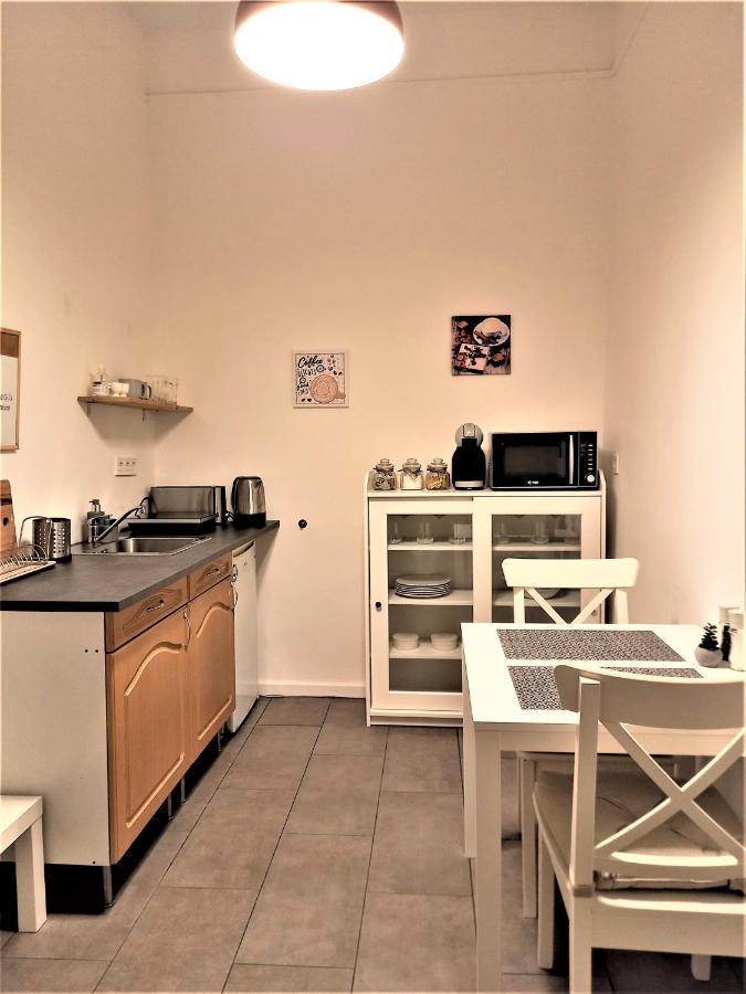 Quiet And Private Studio In The Center Apartment Budapest Bagian luar foto